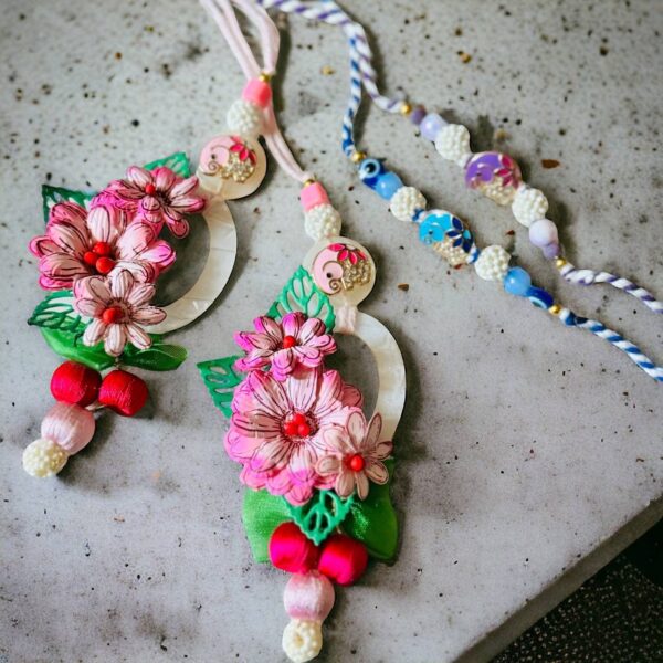 Dazzling Bhaiya Bhabhi Rakhi