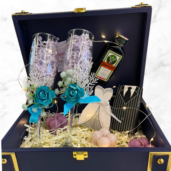 Customized Trunk Hamper